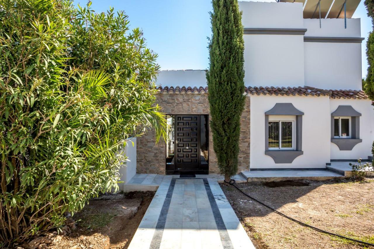 Luxury Villa Marbella With Nice Garden, Pool And Jacuzzi By Varenso Holidays Exterior photo